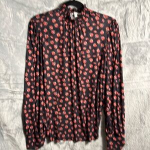 Floral blouse women’s xl so pretty and a‎ little sheer size xl